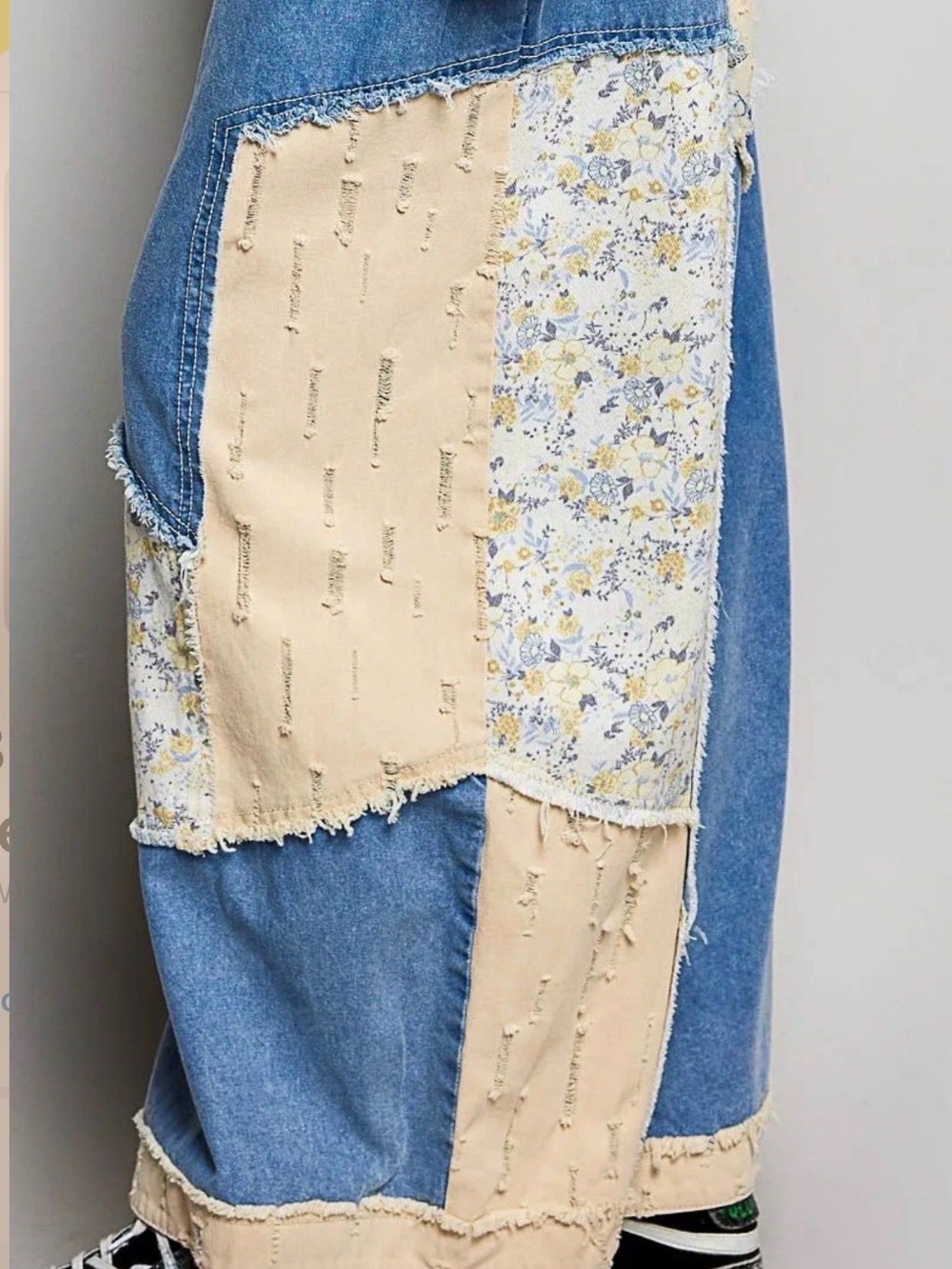 POL Daisy Drift Patchwork Wide-Leg Jeans in Blue and Beige - Picture 3 of 4